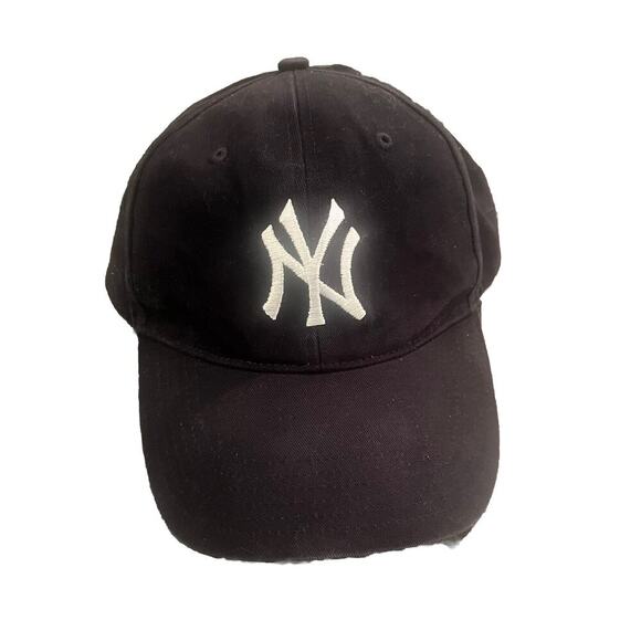 Fan Favorite Other - New York Yankees MLB Fan Favorite Navy Blue MVP Hat Cap Adult Merchandise -Nice!